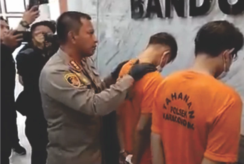 Polrestabes Bandung Tangkap Dua Pembegal Pegawai SPBU