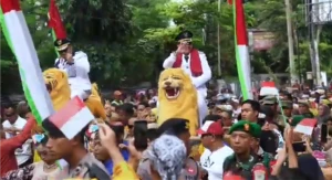 Kedatangan Rey - Agus di Subang Disambut Ribuan Massa